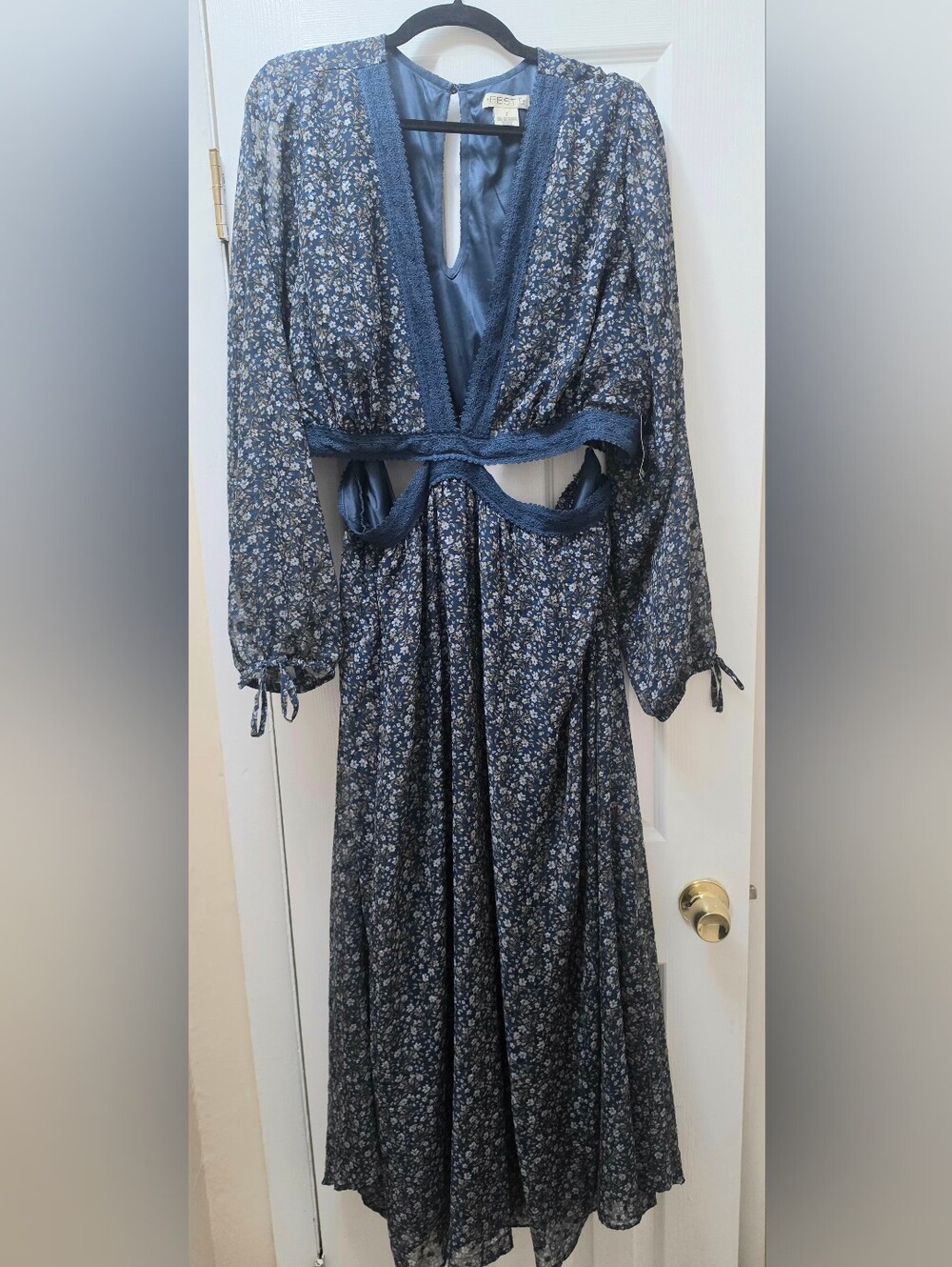 TORRID Festi Cut Out Waist Maxi Dress